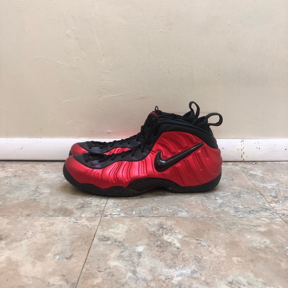 Nike Air Foamposite Pro University Red Black 14 - Picture 3 of 8